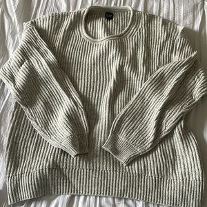Woman’s: Gray Sweater Size:XL by Gap